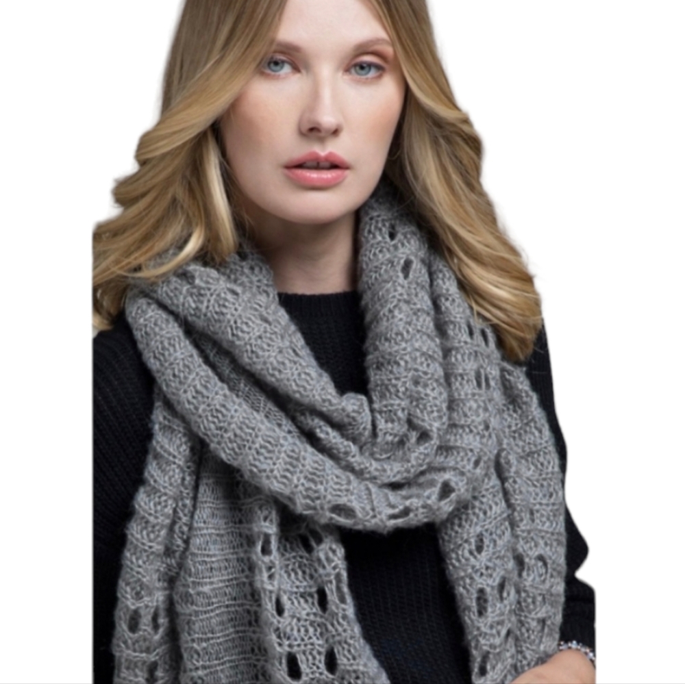 Knit Scarf in Grey